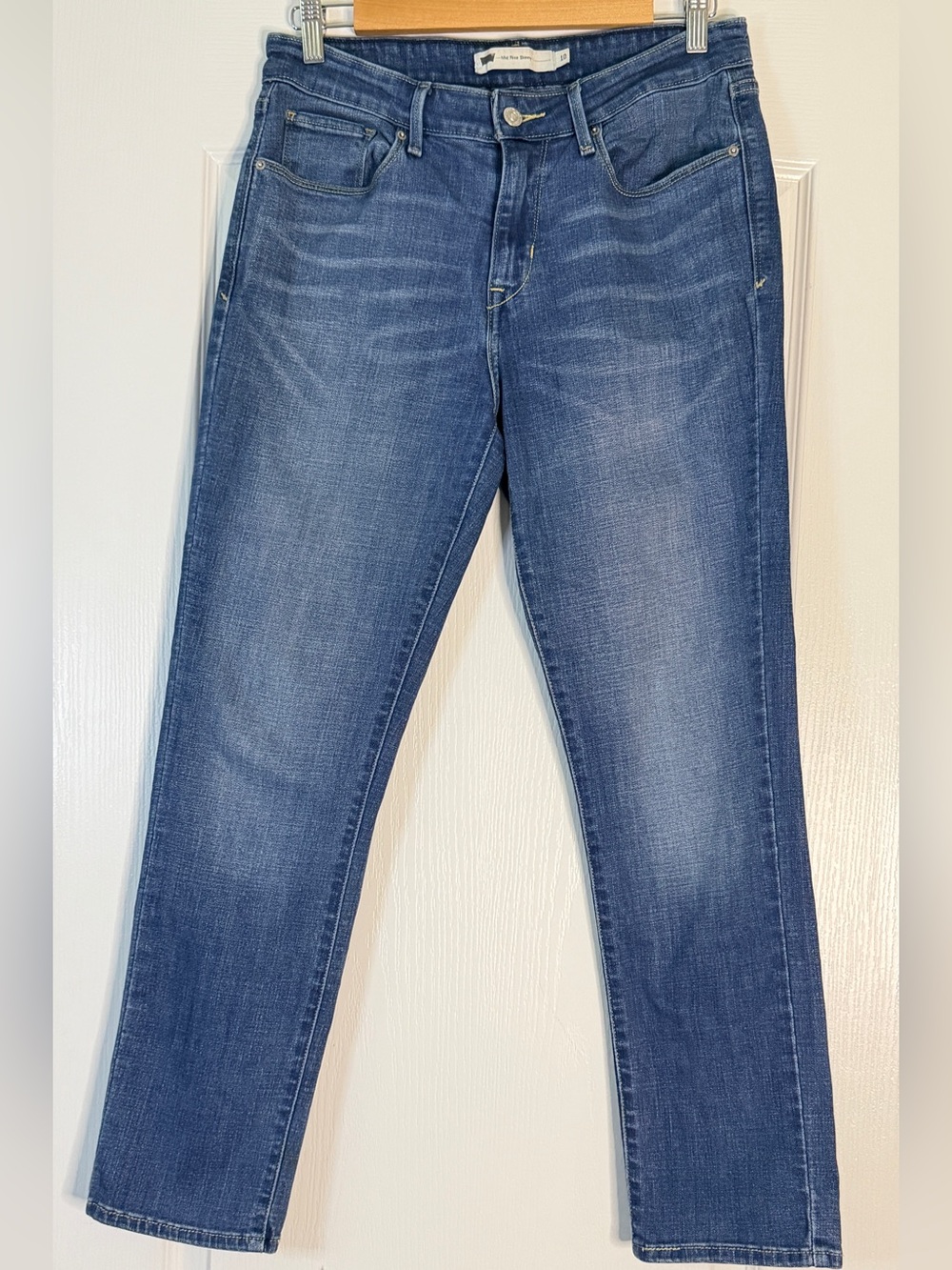 Levi’s Mid Rise Skinny Jeans Women’s Size 10 Medium Wash Stretch Denim